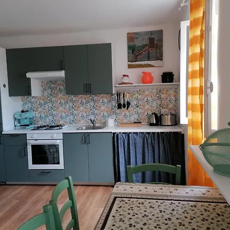 Floral House Vista Mare A شقة ليريسي