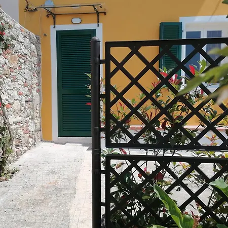 Floral House Vista Mare A Lerici